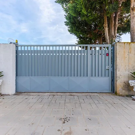 Del Mar San Pietro Villa