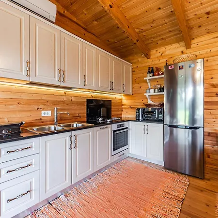 Del Mar San Pietro * Durrës